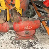 گیره یورک سای ۱۰۰