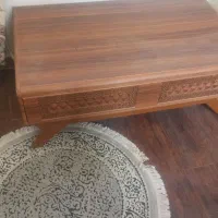 جلو مبلی یا میز وسط