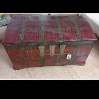 صندوق قدیمی تمیز