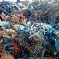 پلی استر ، پنبه ، نخ پلی استر و پنبه|عمدهفروشی|شاهدشهر, |دیوار