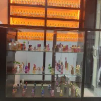 استخدام همکار ساده(خانم،اقا)کار عطر فروشی ملک شهر|استخدام خدمات فروشگاه و رستوران|اصفهان, ملک‌شهر|دیوار