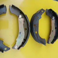 لنت چرخ عقب پژو ۴۰۵ و یک پنل سونیGT572|قطعات یدکی و لوازم جانبی|تهران, تاکسیرانی|دیوار