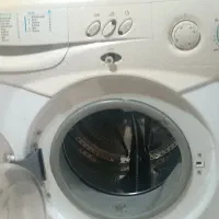 لباس شوی اسنوا روشن قابل استفاده ولی نیاز به تعمیر|ماشین لباسشویی و خشک‌کن لباس|تهران, شهید رجایی|دیوار