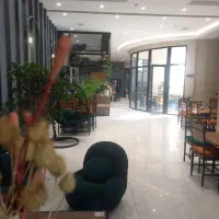 استخدام باریستا و سالن دار خانم و آقا