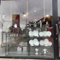 قفسه ویترین مغازه