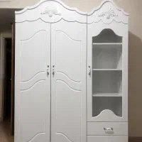 تخت نوجوان