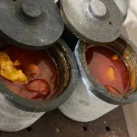 سنت سرا شوکا|خدمات پذیرایی، مراسم|مرزیکلا, |دیوار