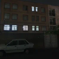مجتمع ۹ واحد مسکونی و سه باب تجاری بصورت یکجا