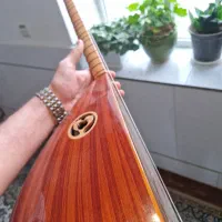 باغلاما(دیوان دسته کوتاه)و سه تار