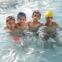 آموزش حرفه‌ای شنا ویژه آقایان / کودکان