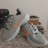 دوتا کتونی بچه گانه مارک هست سایز ۳۶ الا ۳۷|کیف، کفش، کمربند|پرند, فاز ۶|دیوار