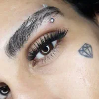 خدمات کاشت‌مژه هیدن با 5سال سابقه قیمت از 180