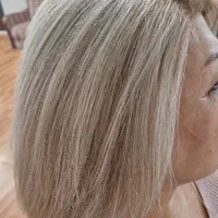 سالن زیبایی دلوین بیوتی