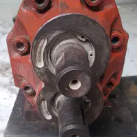 پمپ هیدرولیک.جک کمپرس|خودرو سنگین|شهرکرد, |دیوار