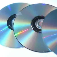 تعداد بیش از یکصد عدد CD سی دی یا دی وی دی