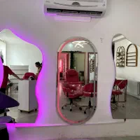 فروش آینه آرایشگاه و صندلی استادکار و صندلی کپ|آرایشگاه و سالن‌های زیبایی|کرج, اصفهانی‌ها|دیوار