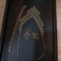 فروش زنجیر یزدی و بنگل میخی در طلا فروشی|جواهرات|اصفهان, نقش جهان|دیوار