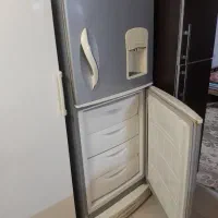 یخچال و فریزر کاملا تمیز به علت نداشتن جا