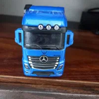 ماکت کامیون فلزی|کلکسیون اشیاء عتیقه|یزد, |دیوار