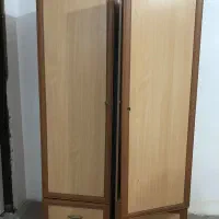 کمد و زیر تلویزیون