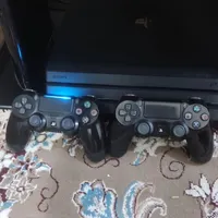 ps4pro تمیز در حد آک ۲ دسته اصلی