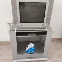 تلویزیون رنگی قدیمی ۲۱