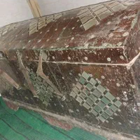 صندوق قدیمی|کلکسیون اشیاء عتیقه|فلاورجان, |دیوار