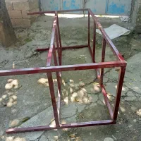 میز آهنی دومتر در یک متر