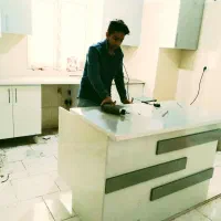 نصاب کابینت نو و دست دوم و سقف کاذب و پارکت|خدمات پیشه و مهارت|مشکین‌دشت, |دیوار