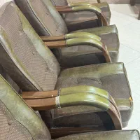 مبلمان قهوه ای