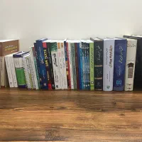 بیش از ۳۰ جلد کتاب حقوقی