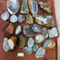 سنگ های قیمتی و کلکسیونی|کلکسیون اشیاء عتیقه|آران و بیدگل, |دیوار