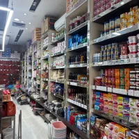 فروشنده خانم و آقا نیروی خانم و آقا