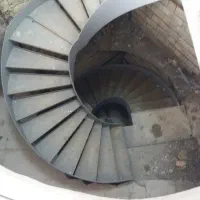 طراحی وساخت پله های گرد فلزی با بیش از 20سال تجربه|خدمات پیشه و مهارت|اصفهان, قلعه نو|دیوار