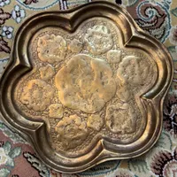 سینی برنجی قدیمی دست کوب ( نوشته رو سینی شاه عباس)