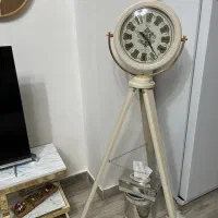 ساعت ایستاده