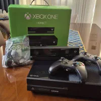 xbox one با کینکت و ۲ دسته