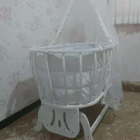 دو عدد گهواره|اسباب و اثاث بچه|شیراز, شهرک سراج‎|دیوار