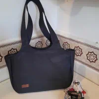 کیف زیبامون از جنس چرم عالی