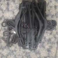 تعدادی چوب لباسی در حد نو