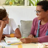 نیازمند معلم خصوصی واقف به دروس کلاس هشتم