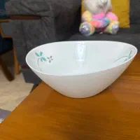 کاسه سالاد خوری