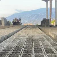 کار در بلوک زنی