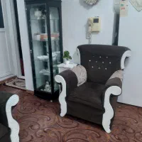 مبل و ویترین