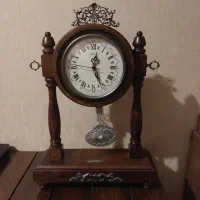 ساعت رو میزی جداره چوبی پاندول دار