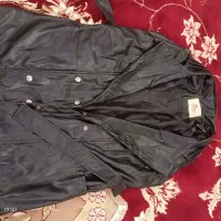 دو عدد پافر چرم و بارانی|لباس|جاجرود, |دیوار