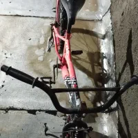 دوچرخه|دوچرخه، اسکیت، اسکوتر|قدس, شهر‌قدس|دیوار