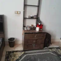 تخت خواب فقط شیشه میز آرایشی شکسته|تخت و سرویس خواب|جیرفت, |دیوار