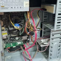 کامپیوتر ممعمولی|رایانه رومیزی|بجنورد, |دیوار