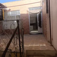 آپارتمانی طبقه 4سند دارمعاوضه با ماشین هم میشه